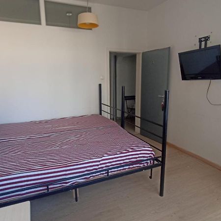 Newborn Comfort Hostel The Biggest Hostel Of Town With Best Location Priština Exteriér fotografie